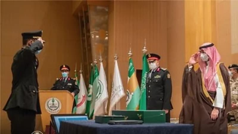 بالفيديو.. حفل تخريج الدفعة الثانية من برنامج القيادة والأركان بالرياض