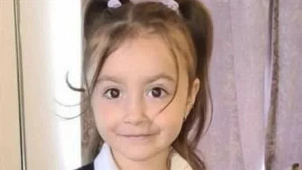 كلب مفترس ينهش وجه طفلة