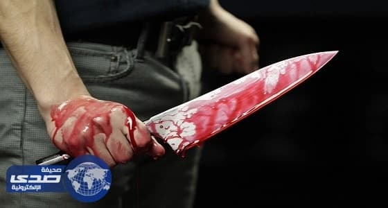 لاعب شهير يقتل والدته ويبلغ زوجته بالهاتف