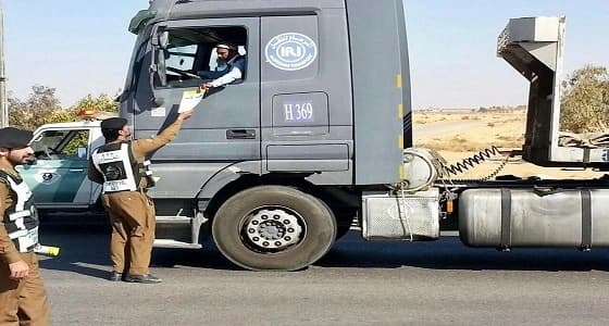 بالصور .. مرور الجوف يدشن  حملة توعوية للحد من خسائر حوادث الشاحنات