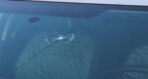 طرق معالجة الشروخ بالزجاج الأمامي للسيارة