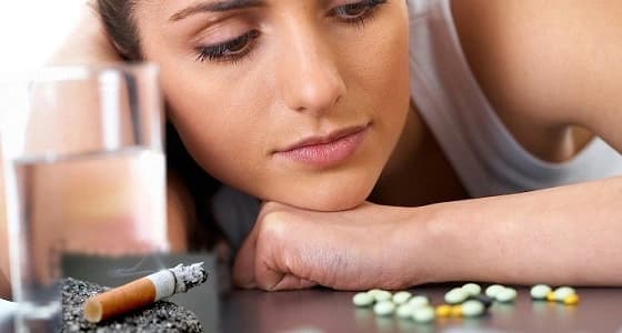 أضرار التدخين مع تعاطي حبوب منع الحمل