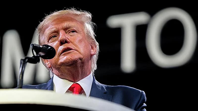 مكتب التحقيقات الفيدرالي يداهم منزل ترامب