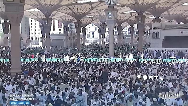 خطيب المسجد النبوي: المجالس الافتراضية في منصات التواصل تجاوزت الحدود ووصلت إلى الإدمان (فيديو)