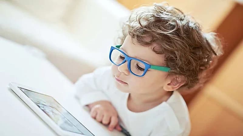أبرز أعراض قصر النظر