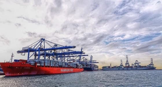 " جدة الإسلامي " يحقق مناولة 370 ألف حاوية خلال يناير 2018