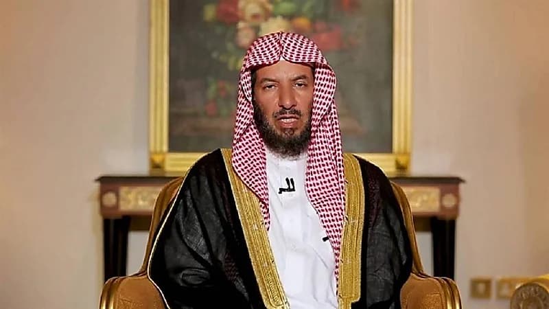 بالفيديو .. حكم تطاير النجاسات على الثياب أثناء قضاء الحاجة