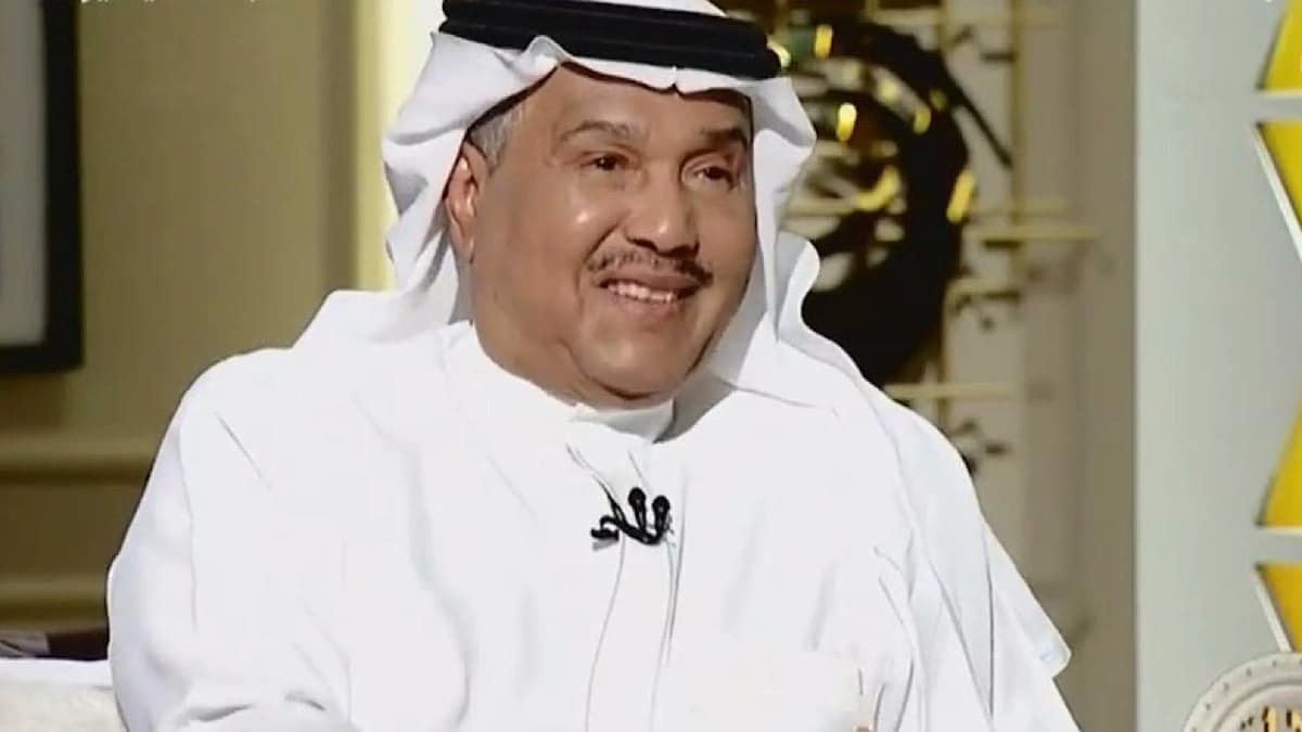 محمد عبده يكشف سبب تعبه في جلسة حفل الكويت.. فيديو