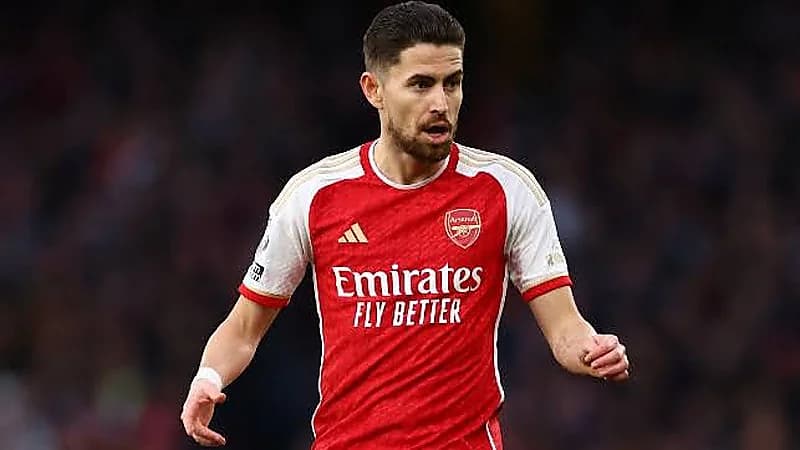 الكشف عن حقيقة مفاوضات نيوم مع نجم آرسنال .. فيديو