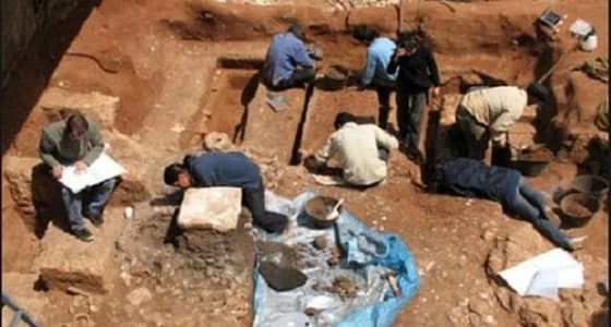 العثور على 3 آلاف قطعة أثرية في العلا