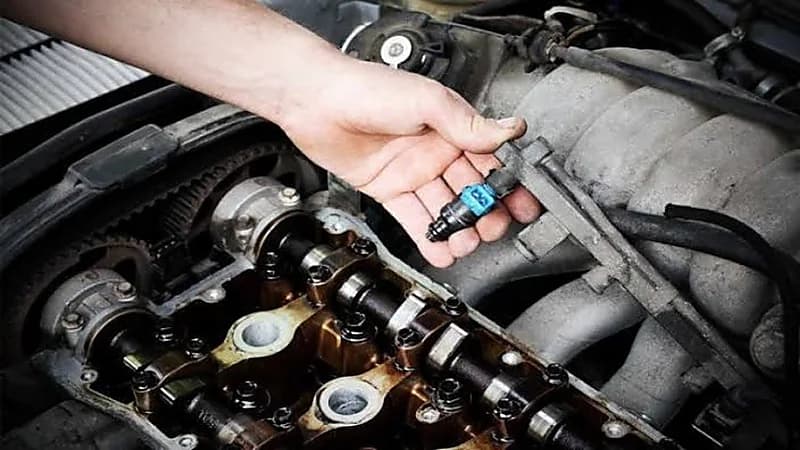 علامات انسداد بخاخات السيارات