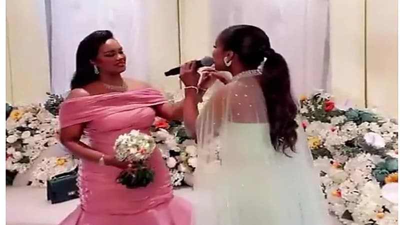 داليا مبارك تحتفل بعقد قران شقيقتها لينا.. فيديو