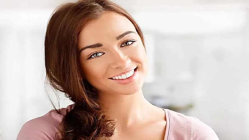 أسرار طبيعية لبشرة جميلة في الصيف وبدون مكياج