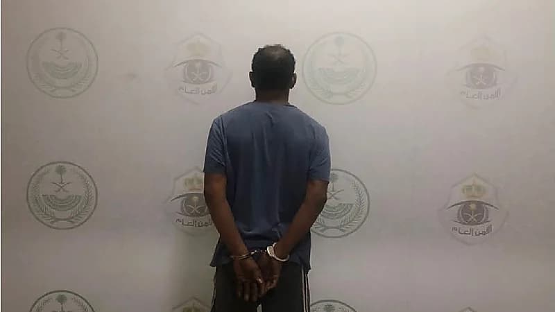 القبض على مواطن لسطوه على منزلين وسرقة مصوغات ذهبية ومجوهرات بجدة