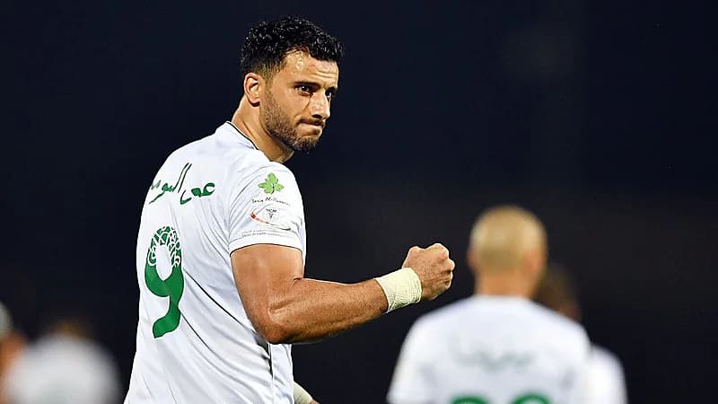 تحديد مصير ثلاثي الأهلي بعد الهبوط إلى دوري يلو