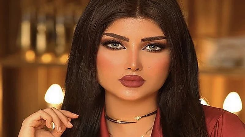 بالفيديو.. ملكة كابلي تخضع لعملية جراحية في شفتيها: " سأزيل الفيلر "