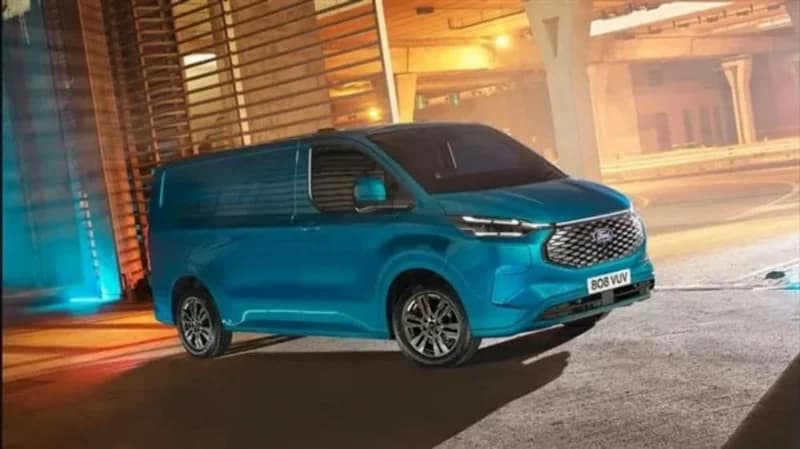 مواصفات شاحنة فورد ترانزيت Custom الشهيرة