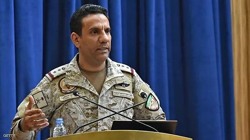 بالفيديو.. تدمير زورق مفخخ مسير عن بعد تابع للحوثيين بالصليف