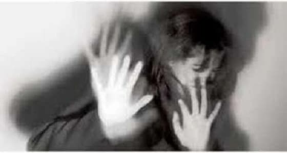 امرأة تخبر زوجها بأسماء عشاقها وتفر هاربة