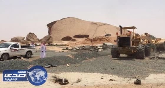 بالصور.. إزالة تعديات على أراضٍ حكومية شمال غرب " الدواسر "