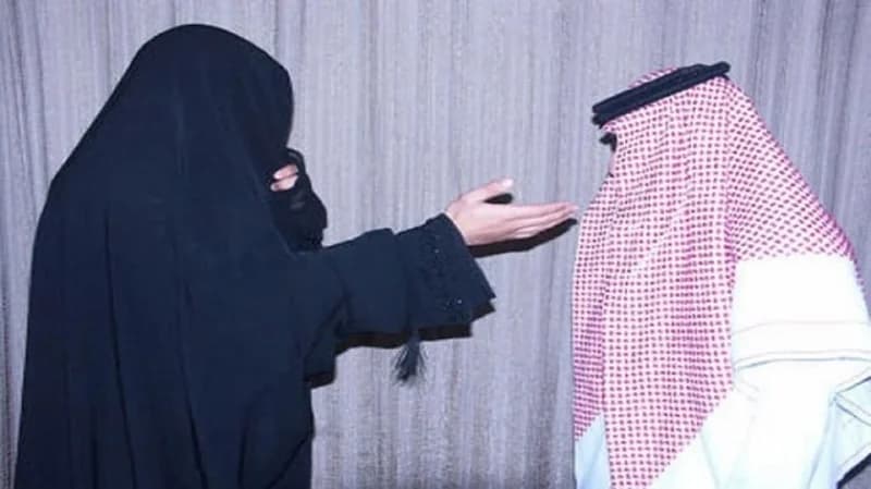 مستشار أسري يوضح الطريقة المثلى للتعامل مع الزوج الغاضب