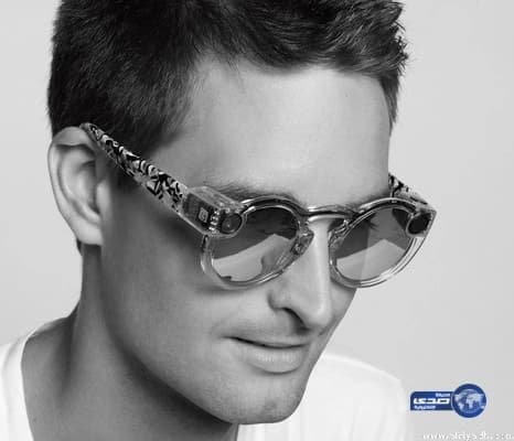 لتحقيق عائدات مادية .."سناب شات" تغرى مستخدميها بنظارة "فيديو"