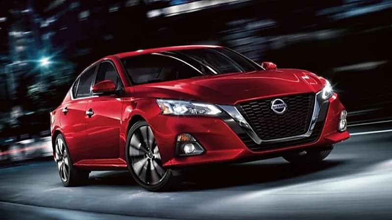 بالصور.. مميزات وأسعار نيسان ألتيما موديل 2023 في المملكة