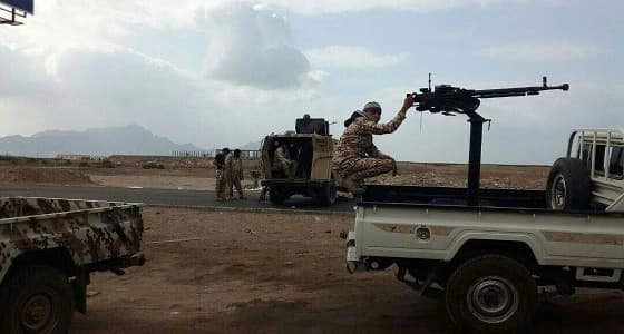 بالفيديو.. اشتباكات عنيفة بمحيط معسكر جبل حديد في عدن