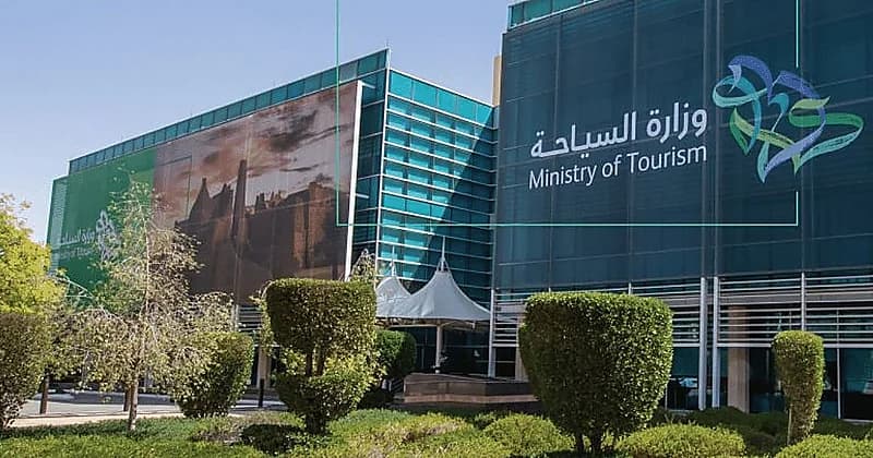السياحة: وصول النزيل متأخرا لا يغير من ساعات الخروج وفقا لسياسة العشرين ساعة