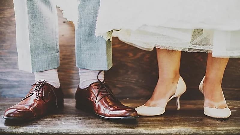 حذاء يدفع رجل لمقاضاة زوجته في المحاكم