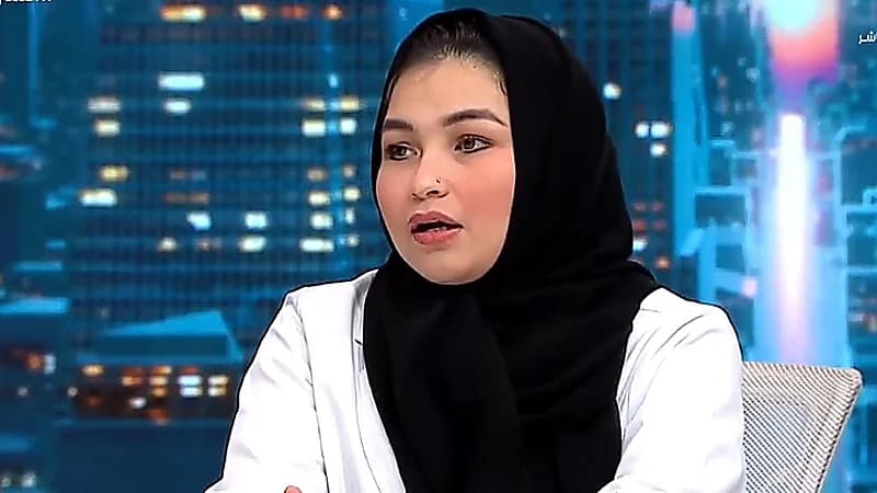 الدكتورة بشاير إبراهيم: الكرسي المتحرك وسيلة مساعدة لا تحدد هويتي .. فيديو