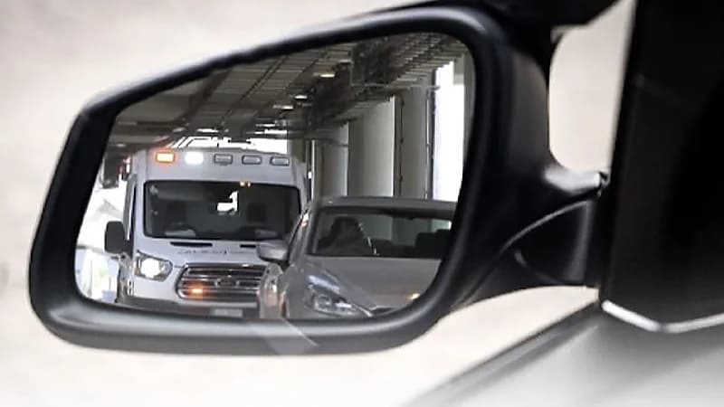 الهلال الأحمر: رصد مخالفات عدم إفساح الطريق لسيارات الإسعاف آليًا بدءًا من اليوم