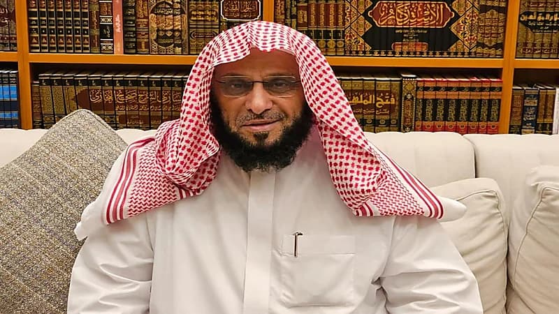 الشيخ عائض القرني: إلى كل زوج يؤذي زوجته الله ياخذك من على وجه الأرض .. فيديو