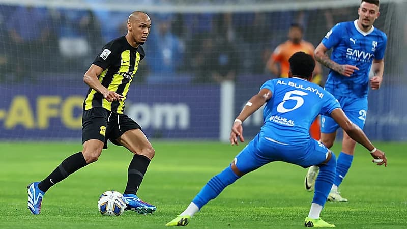 الاتحاد يطلب طاقم تحكيمي أجنبي لمواجهة الهلال