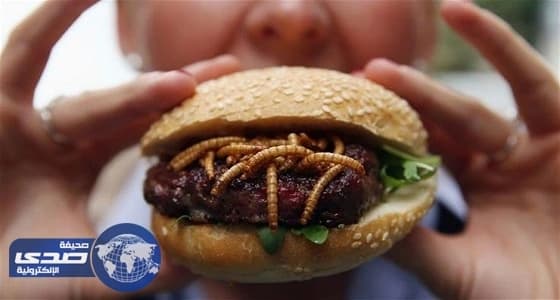 رسمياً.. دول تسمح ببيع اللحم المصنوع من الحشرات خلال الشهر الحالي