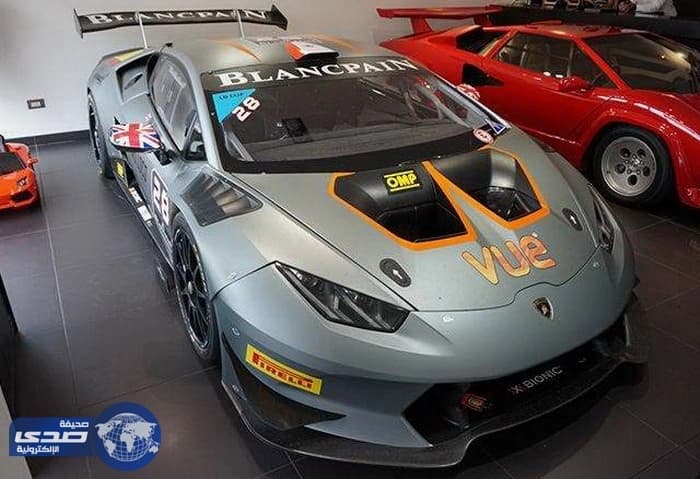 بالصور.. لامبورجيني هوراكان سباقية نادرة تبحث عن مشتري