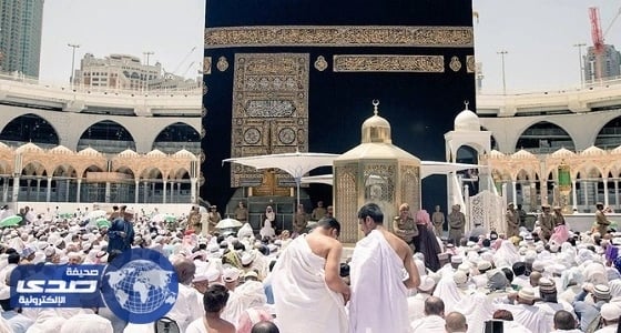 حظر لبس الحذاء وكل ما شابه داخل المسجد الحرام