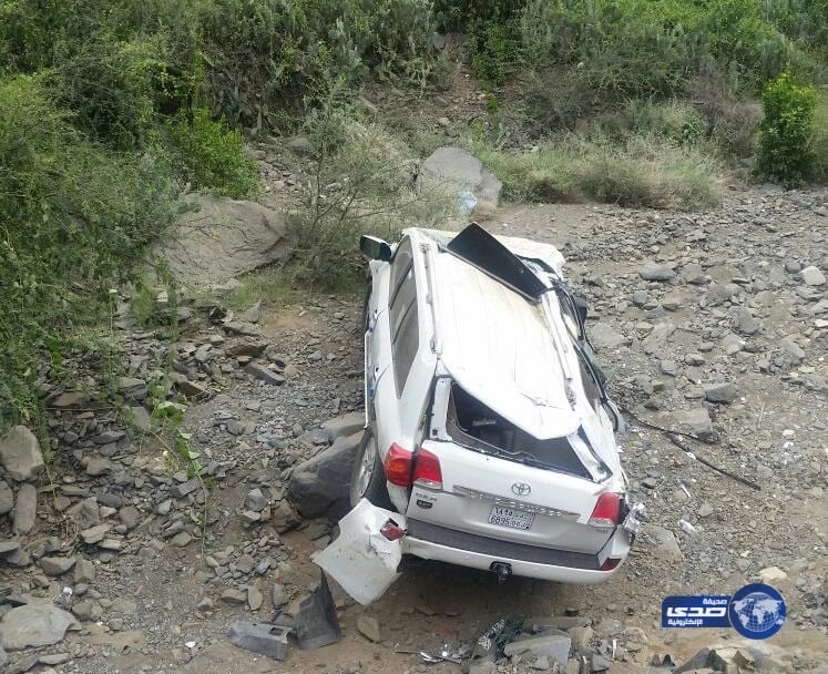 حالة وفاة و6 إصابات في حادث انقلاب مروع على طريق الهجرة شمال كبري غران