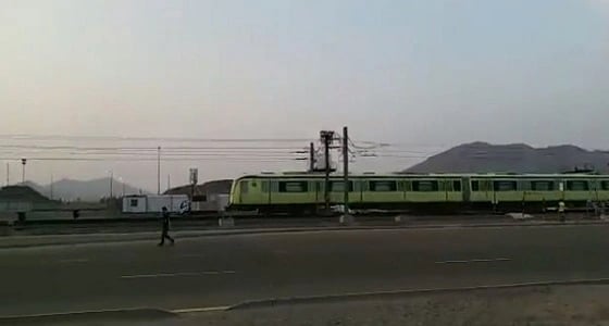 فيديو يوثق عودة قطار المشاعر إلى مركز التخزين بعد نهاية موسم الحج