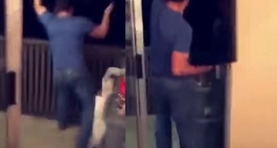 بالفيديو.. خسر فريقه فألقى بشاشة التليفزيون من الشرفة