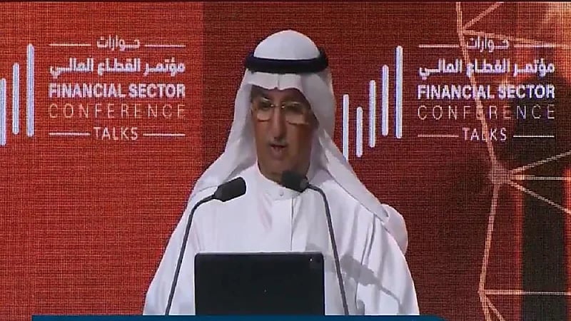 محافظ البنك المركزي: التغير المناخي تهديد حقيقي لاقتصاد العالم وربحية الشركات