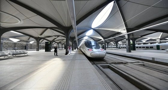 بالصور.. زيارة وفد من هيئة تطوير المدينة لاستطلاع تجربة قطار الحرمين السريع