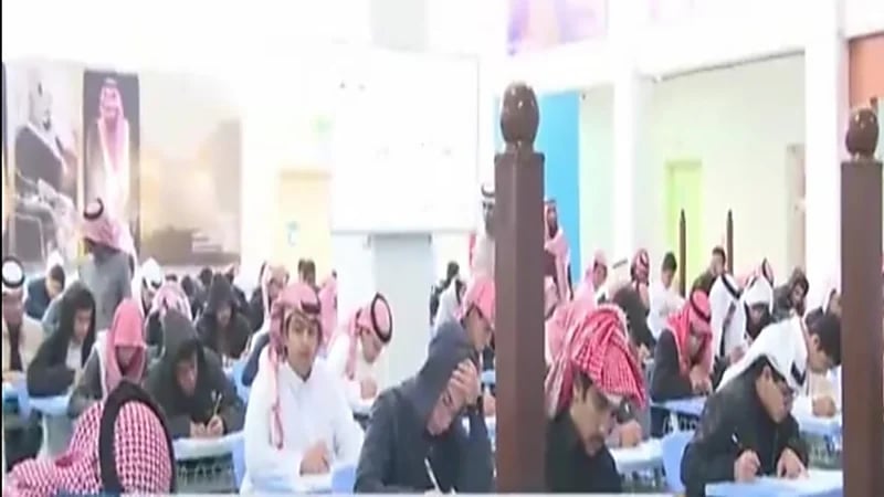 الغامدي: انطلقت الاختبارات وفقاً لخطط أُعدت من قبل اللجان ومديري المدارس (فيديو)
