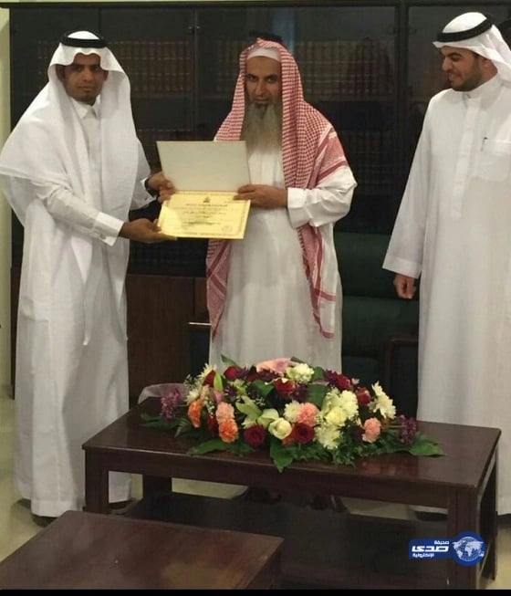 سعودي يتوصل لتقنية جديدة تساعد في التعرف على المتهمين من بصمة ملابسهم