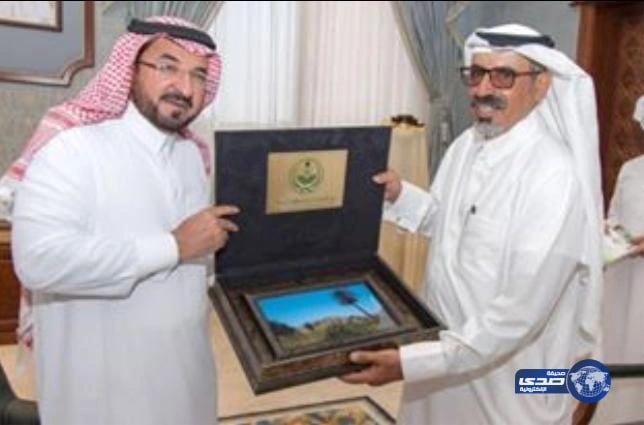 وكيل إمارة الباحة يستقبل الرحالة ناصر القحطاني