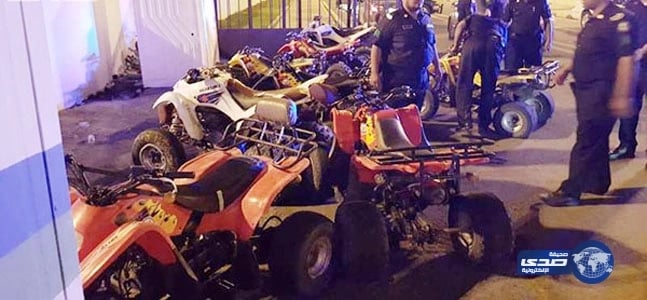 مذيعة تبكي على الهواء متأثرة بالأزمة الأوكرانية