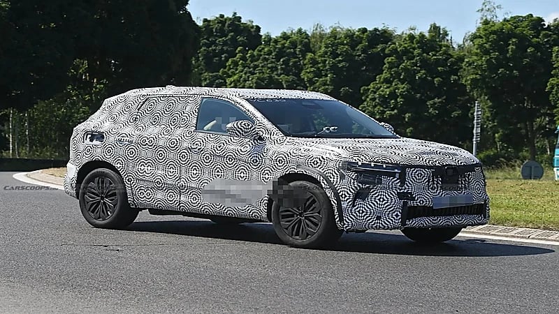 لقطات تجسسية تزيح الستار عن رينو كادجار 2022