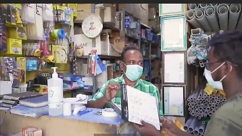 قصة مواطن وقع في فخ العمالة المخالفة وخسر كل ما يملك