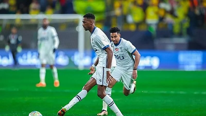 صحيفة برازيلية تتغنى بالهلال: هو بطل الدوري 18 مرة