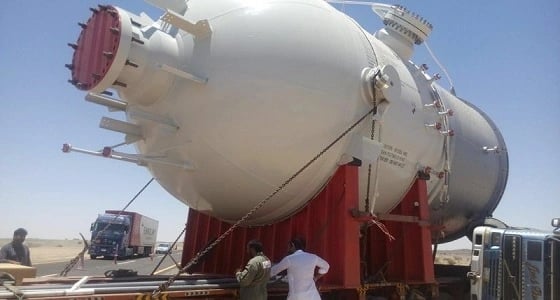 غفوة سائق كادت تنهي حياته بعد انقلاب " ناقلة غاز "